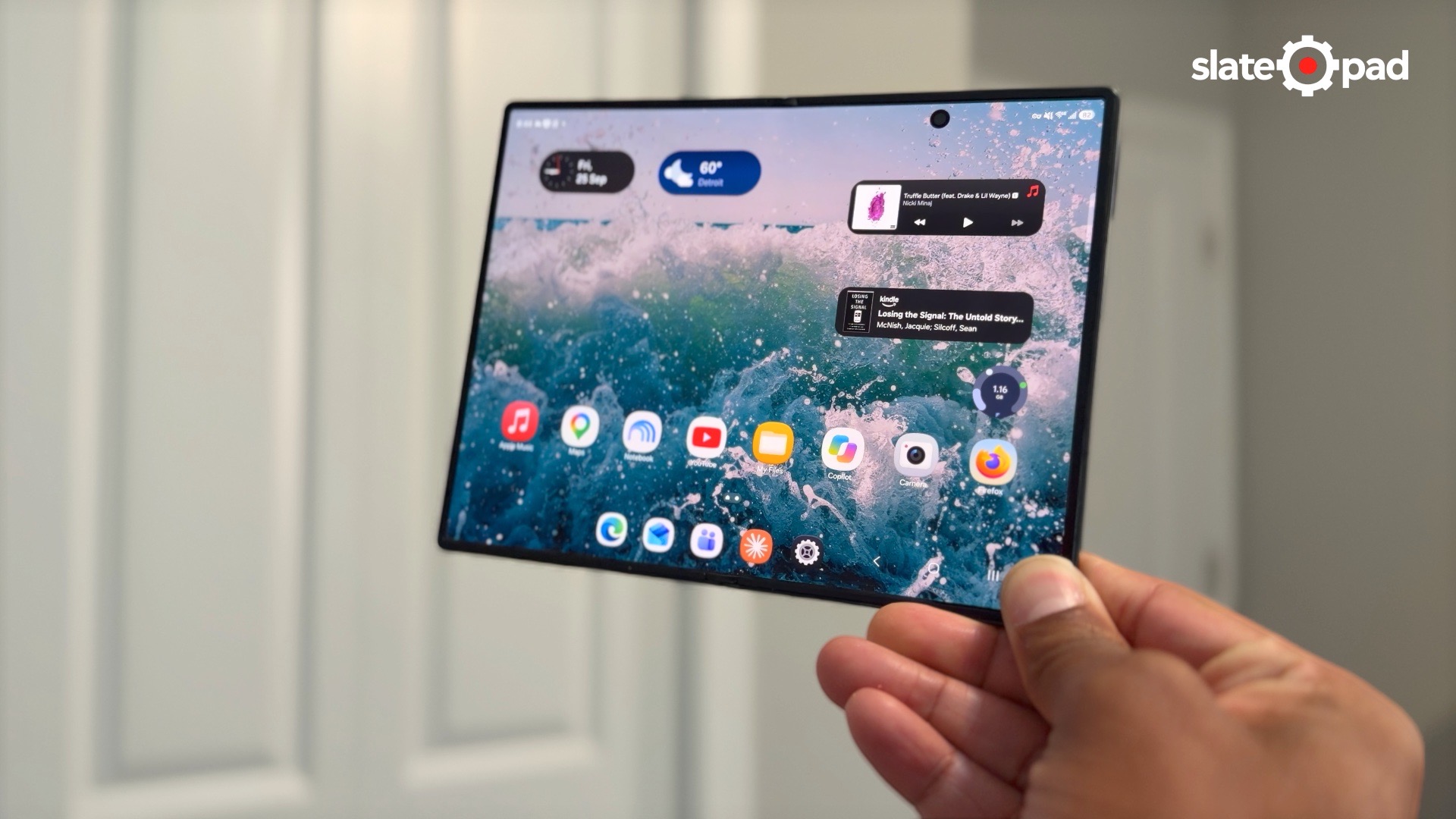 The First Android Phone Worth Buying in Years: Samsung Galaxy Z Fold 8 Review